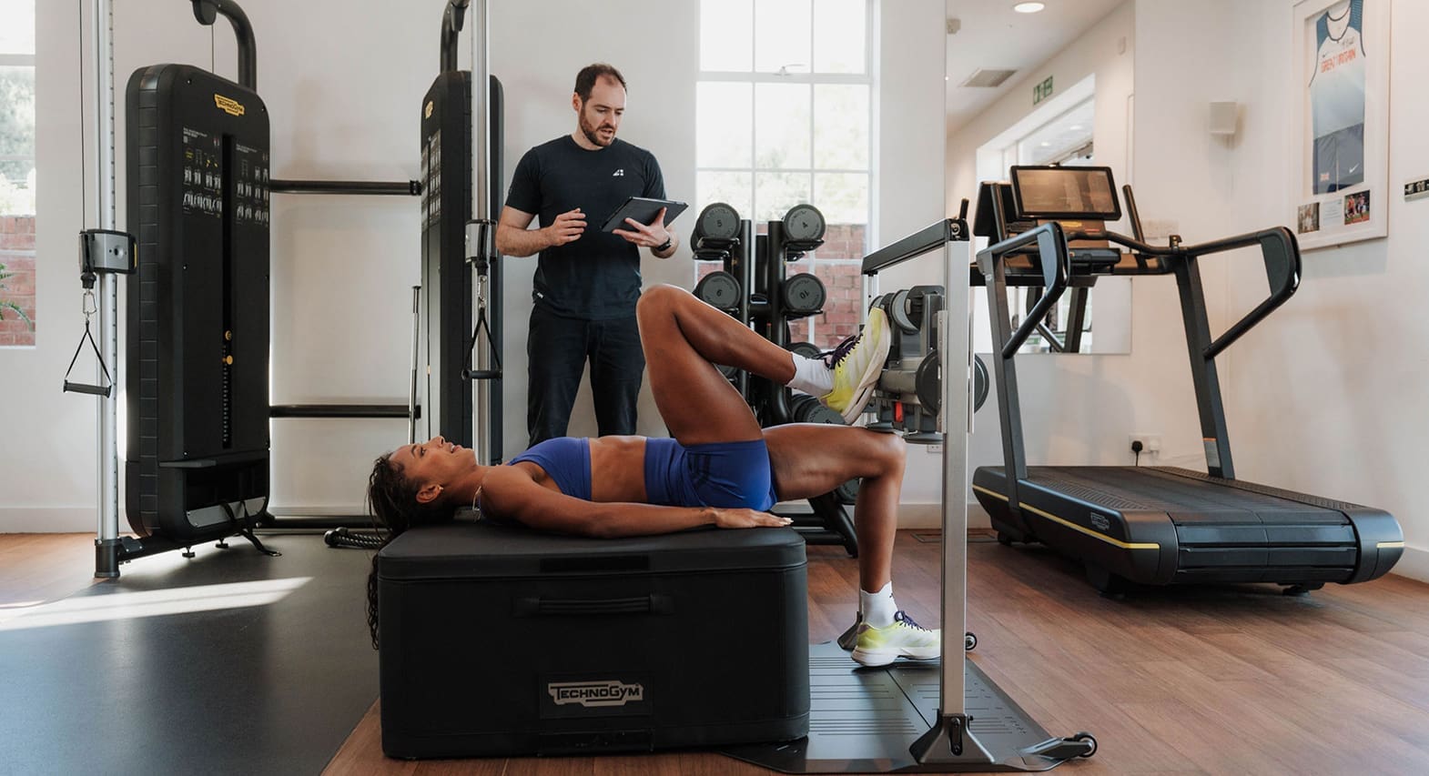 Specialist Chiropractor Jonathan Cairns specialises in the diagnosis and treatment of shoulder and spine injuries. Chiropractic treatment in Sevenoaks, Kent.